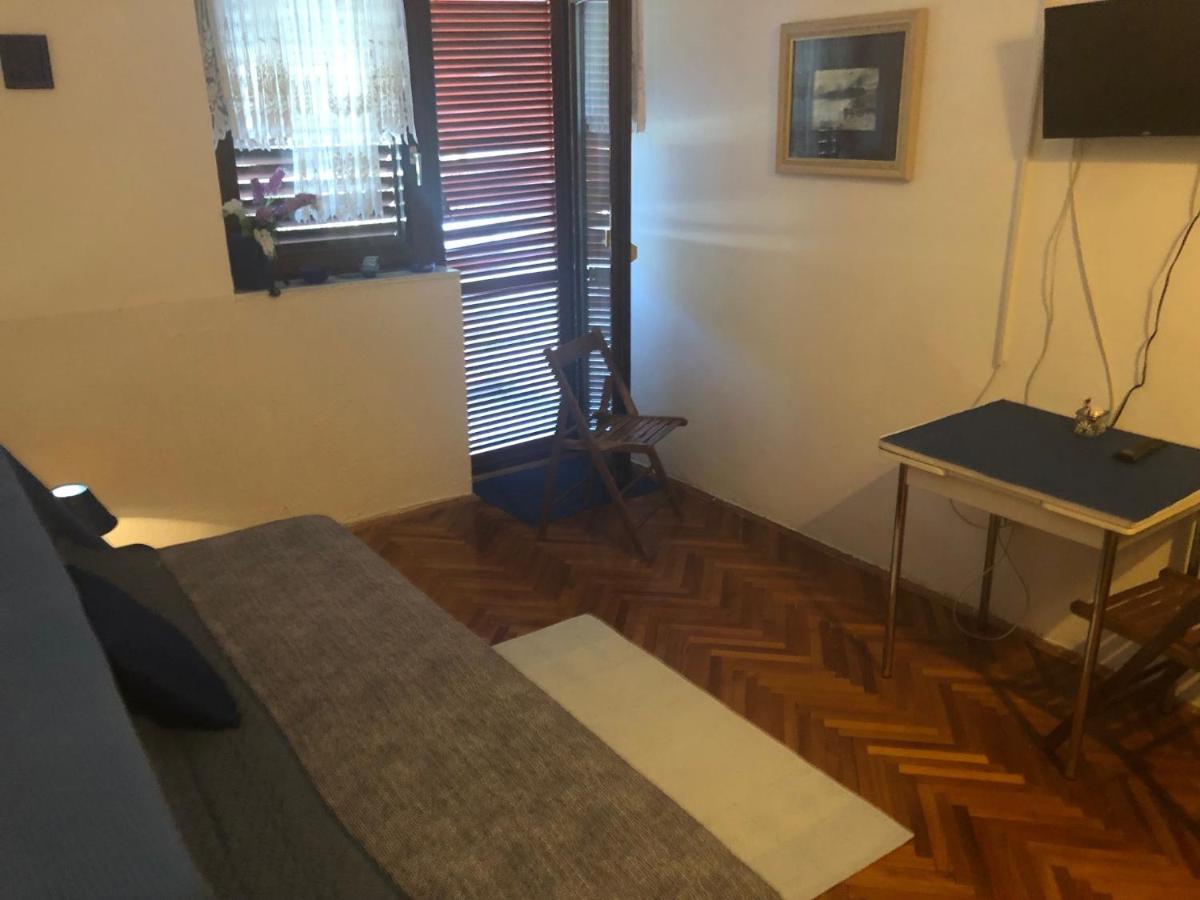 Apartments And Rooms With Parking Space Klenovica, Novi Vinodolski - 5590 Esterno foto